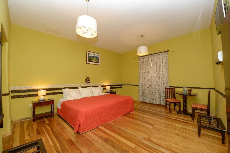 Yabar Hotel